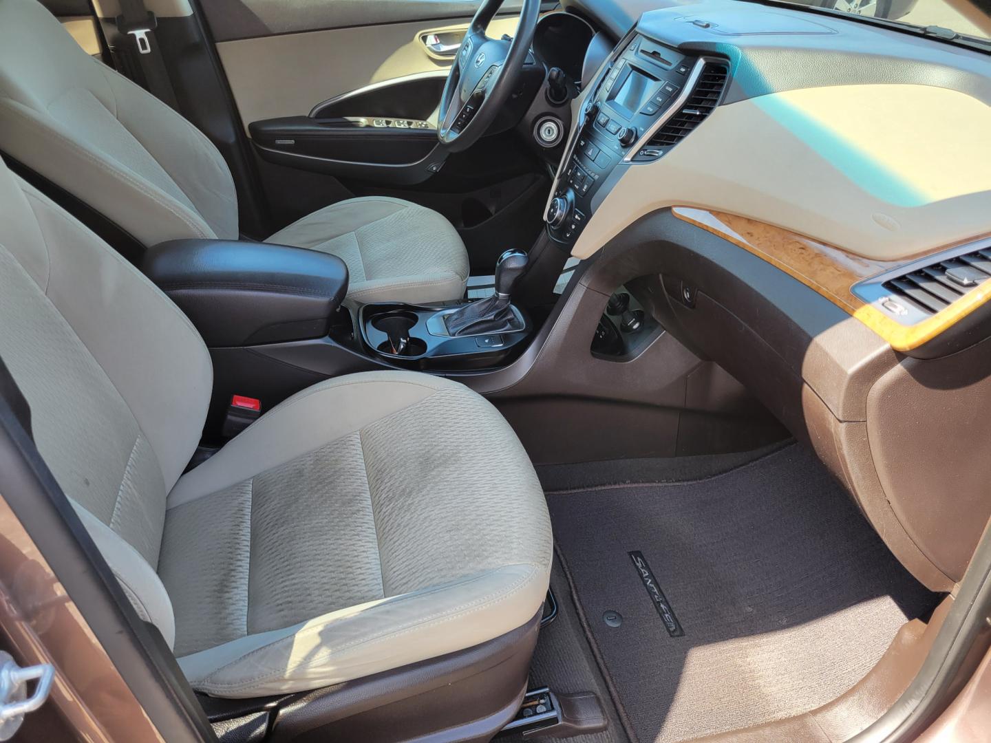 2015 Brown /Tan Hyundai Santa Fe GLS (KM8SMDHF7FU) with an 3.3L V6 engine, 6 Speed Auto transmission, located at 450 N Russell, Missoula, MT, 59801, (406) 543-6600, 46.874496, -114.017433 - Photo#11